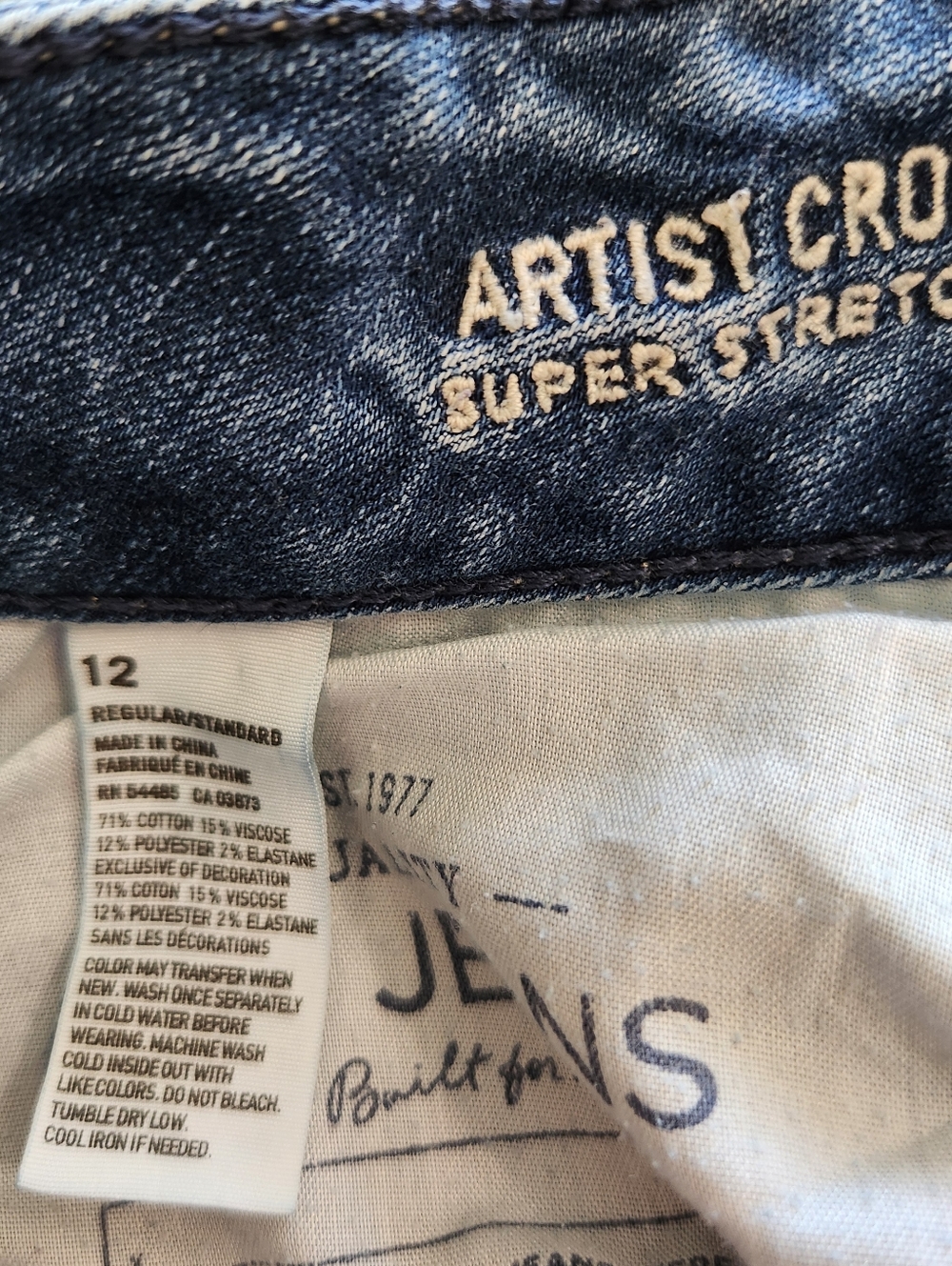 American Eagle Outfitters Light Blue Cropped Jeans with Cuffed Hems Size 12 - Picture 4 of 7